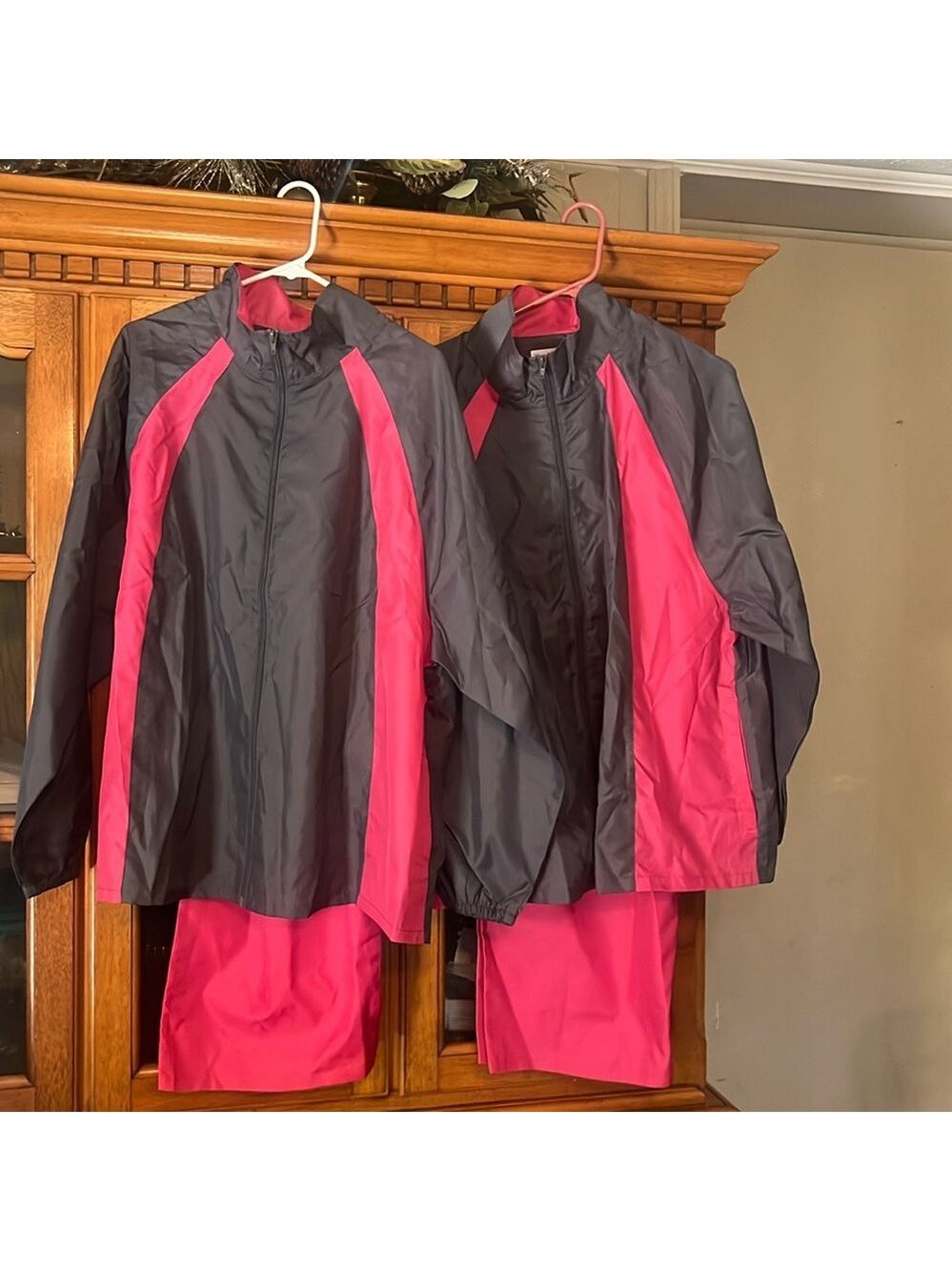 A woman wind breaker set